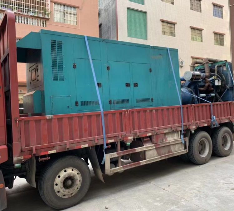 三山如何在不同负载率下确保 400KW 柴油发电机组的正常运行？