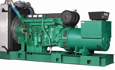 三山发电机除垢后需要用清水冲洗水冷式机油散热器几次？